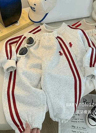 Спортивный костюм для девочки