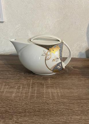 Чайником керамический для декора