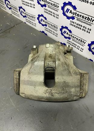 Суппорт передний правый superb 1, passat b5, audi a4b5, audi a6c5