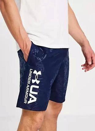 Чоловічі спортивні шорти від under armour  розмір м