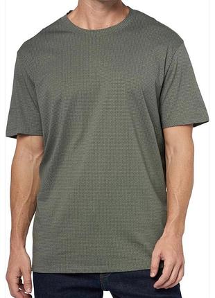 Нова футболка armani exchange s regular. swiss dot