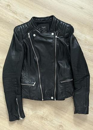 Чорна косуха шкірянка zara