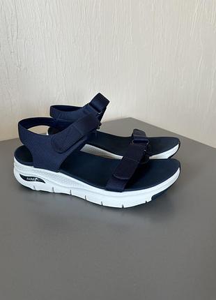 Сандалі жіночі skechers, босоніжки 41-42 розмір