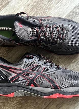 Кроссовки 45.5 размер asics