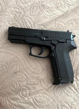 Пневматичний пістолет kwc (модель km-47) або sas