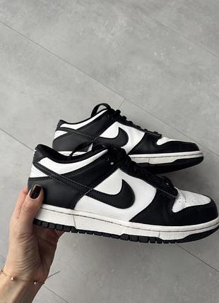 Nike dunk low panda