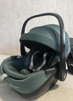 Автолюлька 0+ maxi cosy pebbe 360 с базой