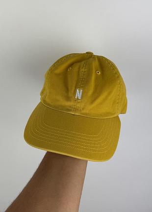 Кепка norse projects twill sports cap "n" (жовта / chrome yellow)