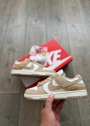 Стильные женские кроссовки nike sb dunk low sail beige