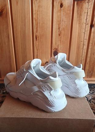 Кросівки чоловічі nike air huarache білі