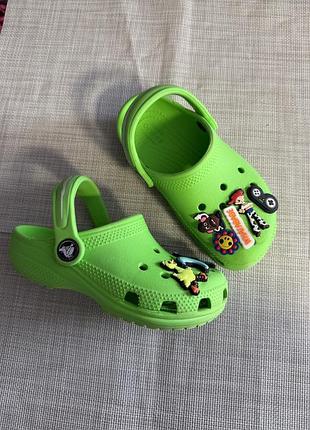 Оригинальные шлепанцы crocs