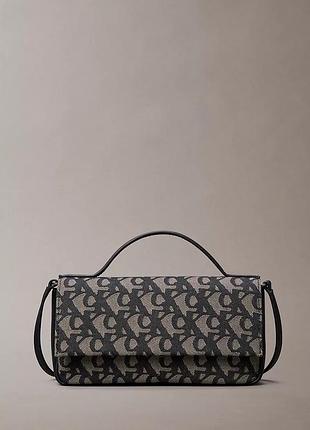 Сумка calvin klein, allover monogram flap crossbody bag calvin klein black