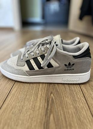 Кросівки чоловічі adidas