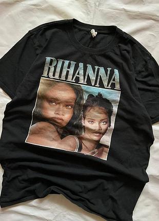 Футболка мерч официальных rihanna merch gildan