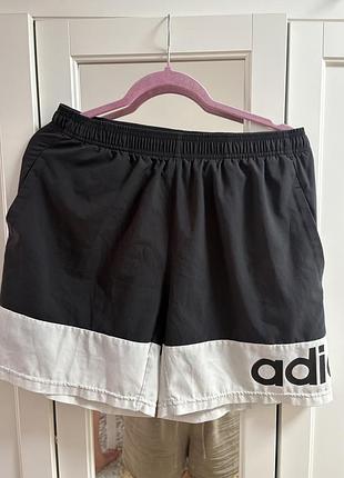 Шорти — модель adidas designed 2 move colorblock