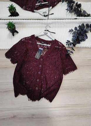 Нова блузка з мережива new look p xs
довжина 57
пог 45
плечі 36