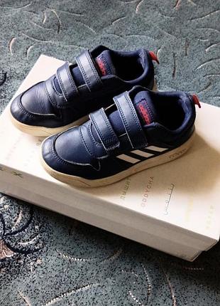 Кросівки adidas на хлопчика 31 розмір