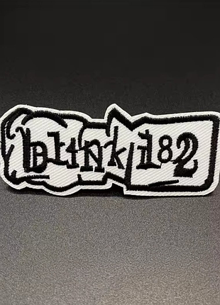 Термонашивка на одежду blink 182 music rock punk музыкальная нашивка блинк патч музыка рок панк байкерская