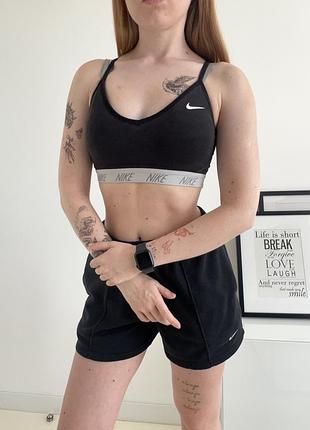 Спортивний топ nike