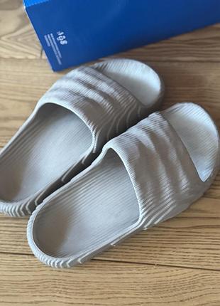 Шльопанці шльопки adidas adilette 22 оригінал