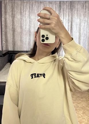 Жіноче худі staff 3