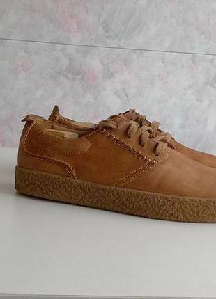 Clarks чоловічі шкіряні кросівки коричневого кольору оригінал 41 42 розмір