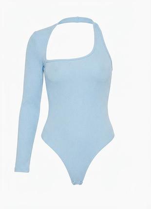 Боди fashion nova на одно плечо голубое с длинным рукавом размер m