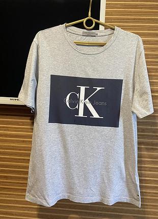 Футболка calvin klein