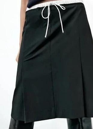 Классная черная юбка средней длины с интересным поясом zara
🤩🤩🤩🤩🤩🤩🤩🤩🤩🤩🤩