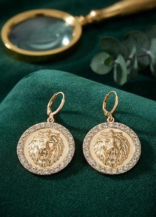 Эффектные серьги "левые" в стиле versace