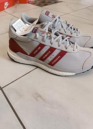 Кроссовки adidas