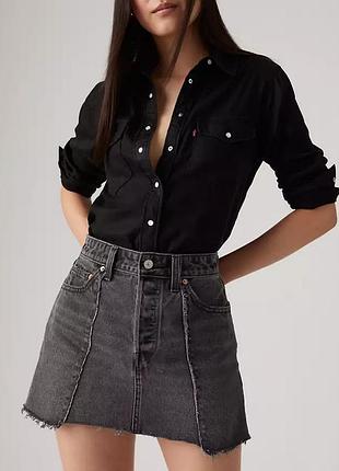 Оригінальна джинсова спідничка у вінтажному виконанні levis recrafted icon skirt (w28)