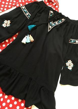 Сукня з вишивкою primark р. s