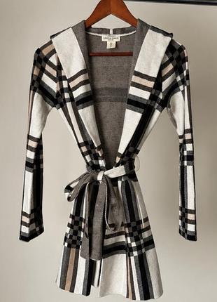 Продам оригінальний кардиган christian siriano new york.
