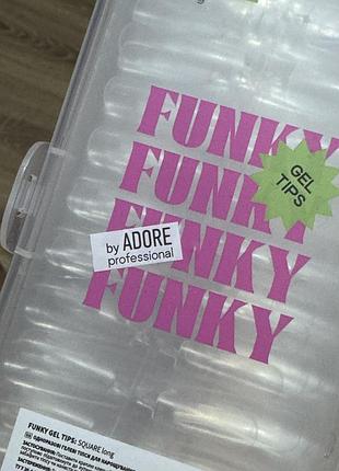 Гелеві тіпси adore funky gel tips — square long (довгий квадрат), майже повні