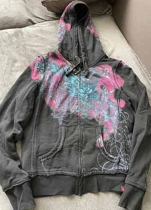 Чорне худі ed hardy стилю з яскравим графічним принтом та стразами