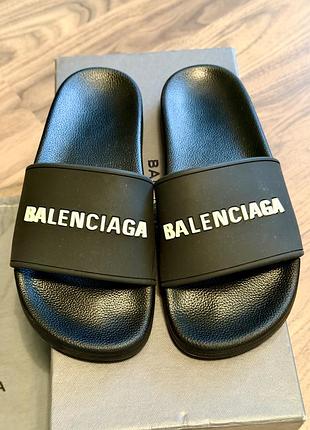 Шльопанці balenciaga