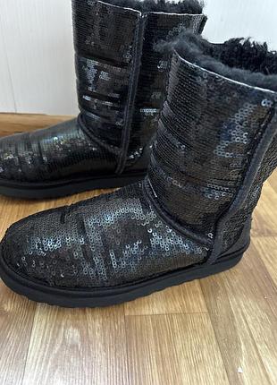 Ugg 38р паетки