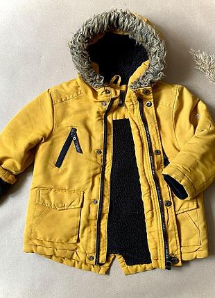 Куртка демісезонна дитяча для хлопчика primark 3-4 роки 98-104 см.світловідбивна подовжена тепла жовта