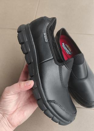Кожаные кроссовки skechers