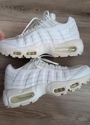 Жіночі кросівки nike air max 95 triple white