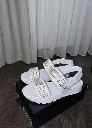 Сандалі skechers білі 40 жіночі оригінал зі стразами на липучці босоніжки