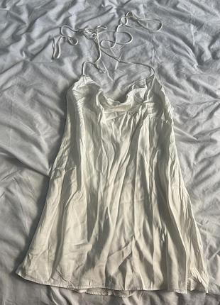 Платье разлетайка zara белого цвета, размер xl