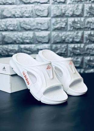 Чоловічі шльопанці adidas білі | літня новинка 39-46 мужские тапочки для пляжа