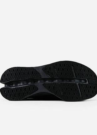 On cloudsurfer max black 2