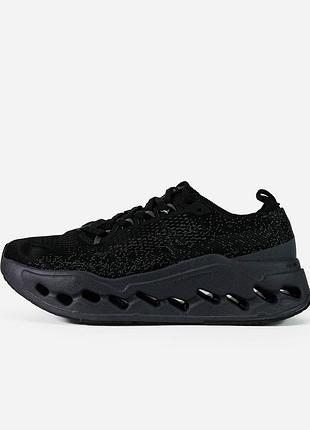 On cloudsurfer max black 6