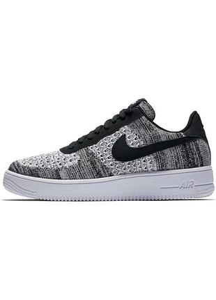 Кросівки nike av3042-001