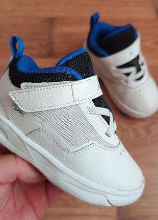Оригинальные jordan 25 длина стельки по факту 15.6см