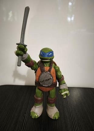 Інтерактивна фігурка черепашки-ніндзя леонардо tmnt playmates 2014 (оригінал, g5313). висота 14.5 см.