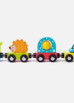 Деревянный поезд с развивающими игрушками woody (артикул 93067)